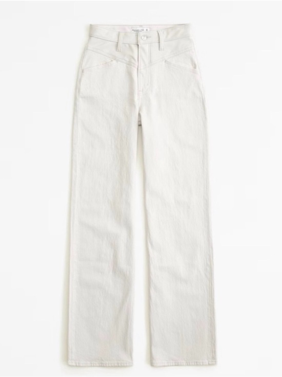 Abercrombie & Fitch Denim - Abercrombie Curve Love High Rise 90s
Relaxed Jean Ecru with Front Yoke cream
